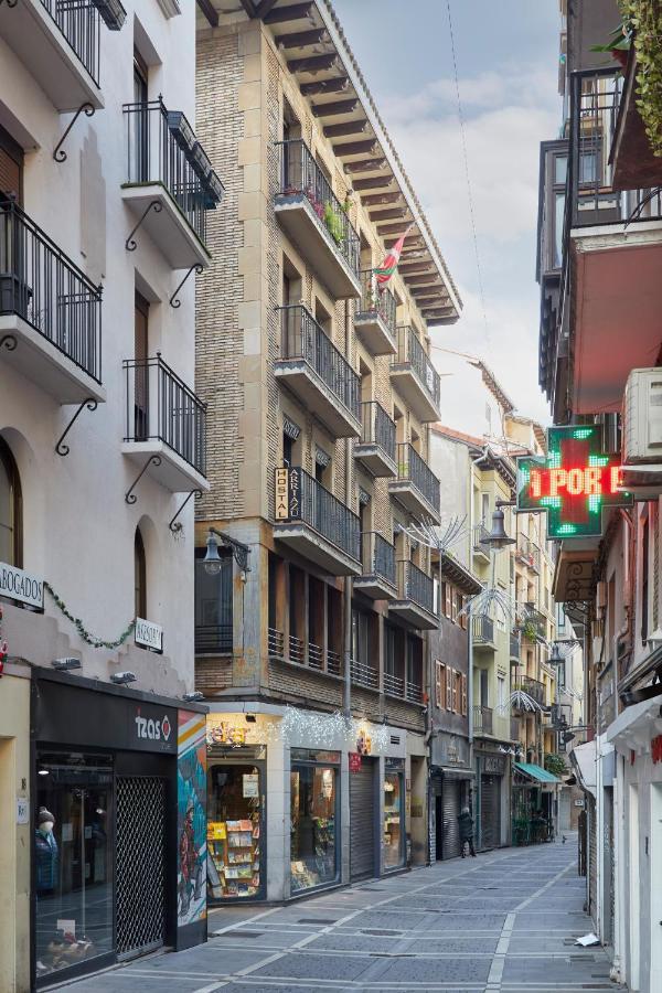 Hostal Arriazu Pamplona Ngoại thất bức ảnh